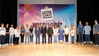 LGS ve YKSde başarılı olan 90 öğrenciye altın verildi