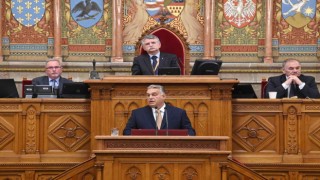 Macaristan Başbakanı Orban: “Yaptırımlarla Avrupa kendi ayağına kurşun sıktı”