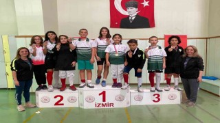 Manisa BBSKlı eskrimcilerden 16 madalya