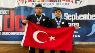 Manisa BBSKlı judo ve karatecilerden büyük başarı