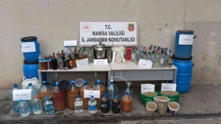 Manisada 1 ton kaçak içki ele geçirildi