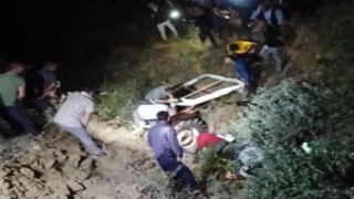 Manisada traktör uçuruma yuvarlandı: 1 ölü, 1 yaralı