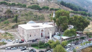 Manisalıların 4 yıllık hasreti kılınan cuma namazıyla son buldu