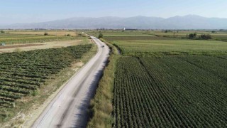 Manisanın ilçelerinde yolların konforu artıyor