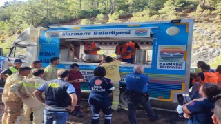 Marmaris Belediyesi orman yangınında dur durak bilmedi