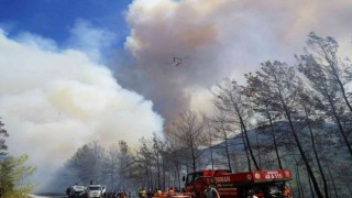 Marmariste alevlerle mücadele 7 saattir devam ediyor