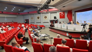 Mecliste Manisa Büyükşehirin çalışmaları anlatıldı