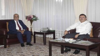 Milletvekili Altınok, yeni dönemde Rektör Çomaklıya başarılar diledi