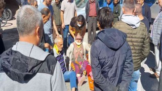 Minibüs ile motosiklet çarpıştı: 2 yaralı