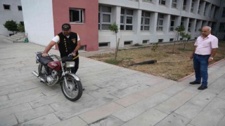 Motosikleti çalınan halk ozanı şiirle şikayetçi oldu şiirle teşekkür etti