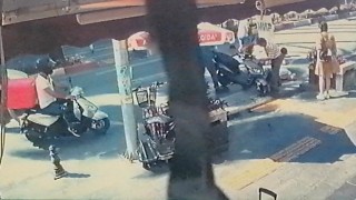 Motosikletin çarptığı yayaya ilk müdahale sağlık müdüründen geldi