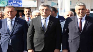 Müdür Ağar: İlk defa bu sene öğrencilerimizin sıralarında yardımcı ders kitapları hazır