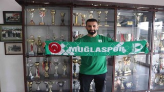 Muğlaspora şampiyon sol bek
