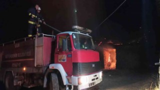 Muradiyede ahır ve samanlık kundaklandı