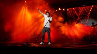 Mustafa Ceceli Balıkesirlilere unutulmaz bir gece yaşattı