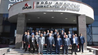 Nahçivan Heyeti Erzurumdaki firmalarla bir araya geldi