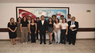 Oberhausenden dönen öğrenciler, Başkan Seçer ile buluştu