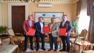 Öğrenci yurtlarına hayırseverlerden basketbol-voleybol sahası ile tenis kortu