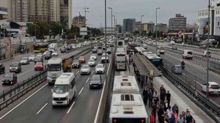 Okullar açıldı, İstanbulda trafik yoğunluğu yüzde 58e ulaştı