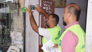 Osmaniye'de Güncellenen sokak levhaları ve dış kapı numaraları yenileniyor