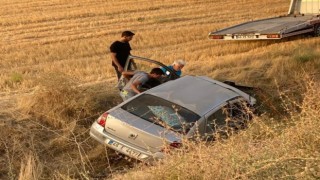Otomobile çarpıp şarampole uçtu