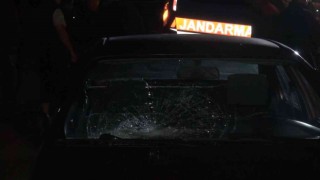 Otomobilin çarptığı genç ağır yaralandı
