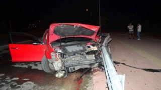 Otomobilin hurdaya çıktığı kazada ölümden dönen yolcu hava yastığı şaşkınlığı yaşadı