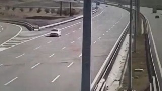 Otoyolda geri manevra yapan İBB aracının şoförü kazada hayatını kaybetti