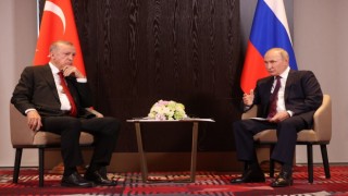 Özbekistanın Semerkant kentinde Cumhurbaşkanı Recep Tayyip Erdoğan ile Rusya Devlet Başkanı Vladimir Putin arasındaki görüşme başladı.