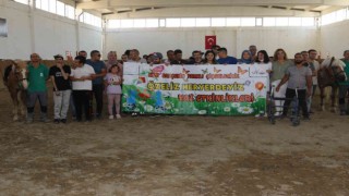 Özel gereksinimli çocuklar ilk kez ata binmenin heyecanını yaşadı