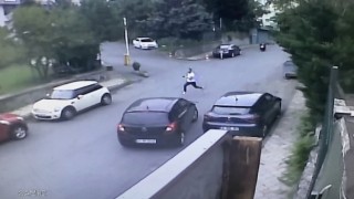 (Özel) İstanbulda sokak ortasında yaşanan korkunç cinayet kamerada