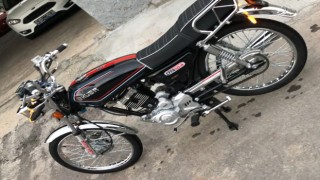 Park halindeki motosiklet çalındı