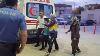 Parkta salıncağın zincirine takılan çocuğun parmağı koptu