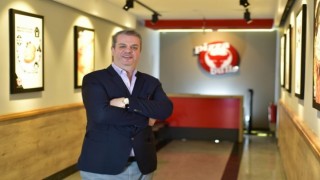 Pizzabulls şubelerine ‘Kadın eli değiyor