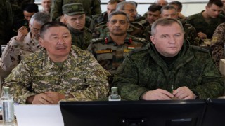 Putin, 50 bin askerin katıldığı Vostok - 2022 tatbikatına katıldı