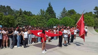Radikalde 100. yıl coşkusu