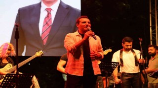 Rafet El Roman helva şenliğinde Rumeli Türklerine unutulmaz bir gece yaşattı