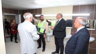 Rektör Çomaklı, üniversite yerleşkesinde bulunan yurtları ziyaret etti