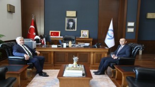 Rektör Şahin: “Tüm paydaşlarla ahenk içinde çalışıyoruz”