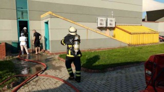 Restoranda korkutan yangın