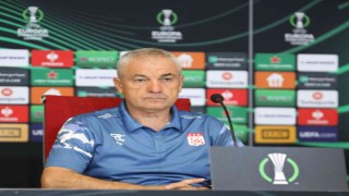 Rıza Çalımbay: “Gruptan çıkacağımıza inanıyorum”