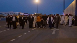 Rusya, 5i İngiliz 10 savaş esirini serbest bıraktı