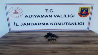 Şahsın üzerinden silah çıktı