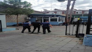 Sahte başkomiser yemek parasını ödemeyince yakalandı