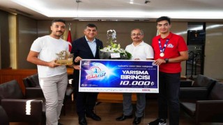 Şampiyondan Başkan Fadıloğluna ziyaret