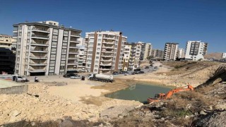 Şanlıurfada göçük altında kalan işçi ağır yaralandı