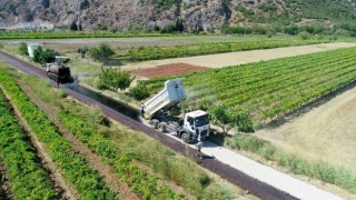 Şehzadeler belediyesi ovada 35 kilometre yolu asfaltla buluşturdu