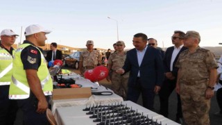 Siirtte jandarma trafikte aşırı hıza dikkat çekti