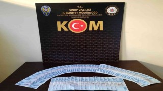 Sinopta marketlerde sahte para bozduran 2 şahıs yakalandı