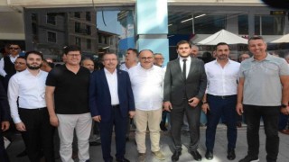 Siyasileri ve hukukçuları buluşturan açılış
